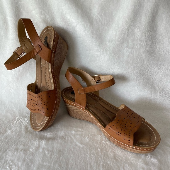 C G shoes sandals 8 1/2 - Picture 5 of 7